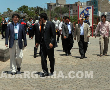 La expedici&oacute;n coreana en La Presa (foto: Raquel Perdomo)