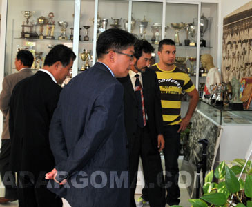 La expedici&oacute;n coreana en La Presa (foto: Raquel Perdomo)