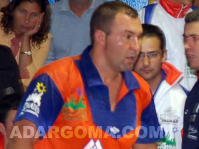 Emilo Santana ficha en el Tijarafe de Santa &Uacute;rsul (foto: Raquel Perdomo)