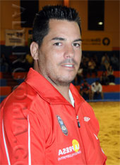 Gustavo D&iacute;az tumba a A&ntilde;ateve (Raquel Perdomo)