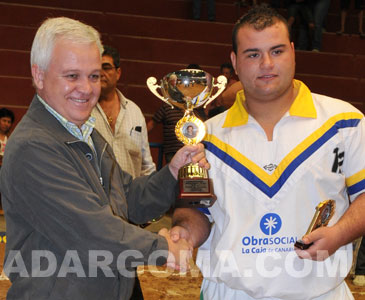 El MAN Adargoma estuvo en el homenaje a "El Trota" (foto: Raquel Perdomo)