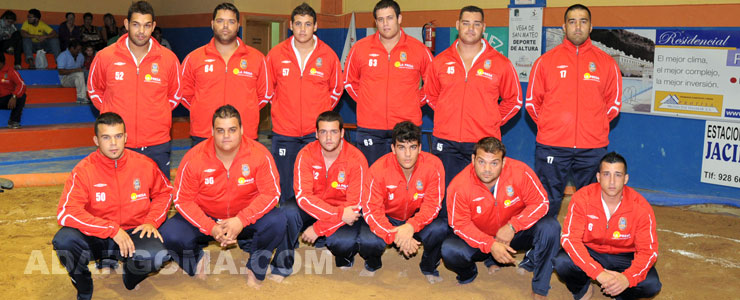 Humberto Vera remat&oacute; la faena y le dio los tres puntos al MAN Adargoma (foto: Raquel Perdomo)