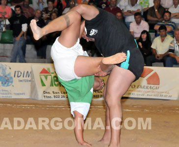 Club de Lucha Victoria, campe&oacute;n de primera categor&iacute;a (foto: Raquel Perdomo)